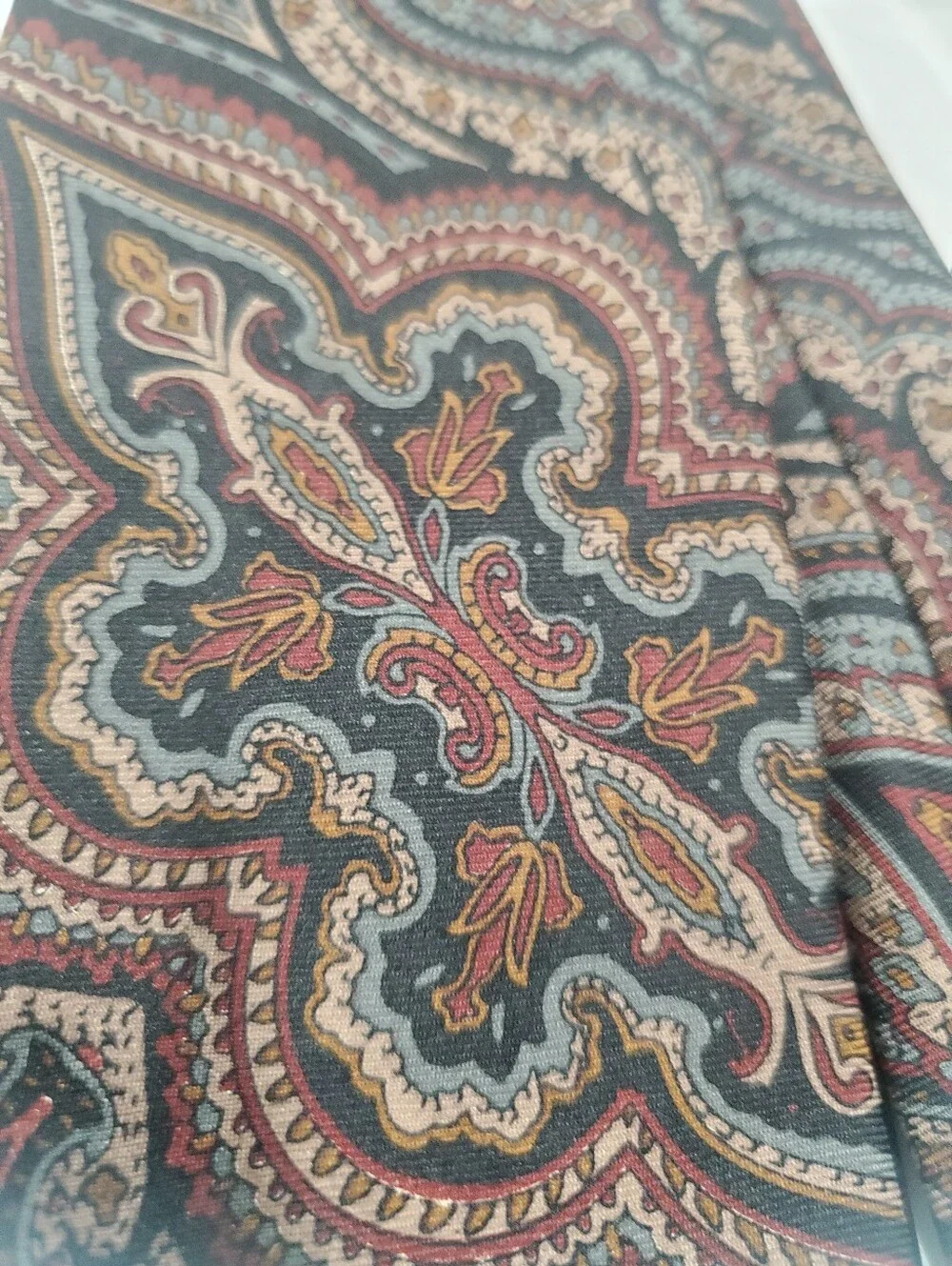 Vtg Guy Laroche Paris Silk Paisley Tie 3.5